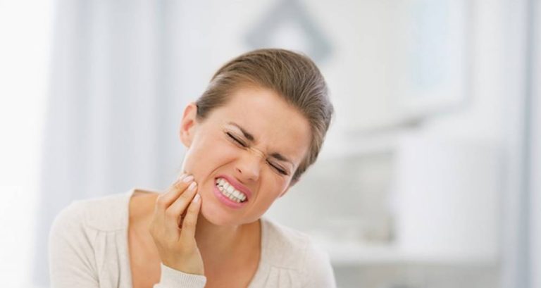 علاجات عشبية لألم الأسنان